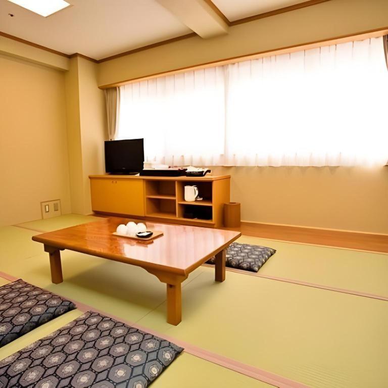 Fuefuki Spa Land Hotel Naito מראה חיצוני תמונה