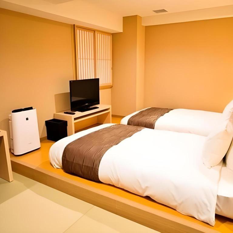 Fuefuki Spa Land Hotel Naito מראה חיצוני תמונה