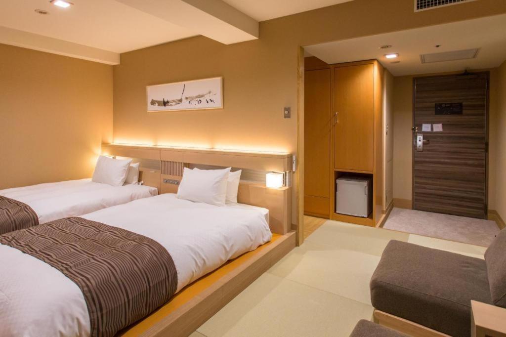 Fuefuki Spa Land Hotel Naito מראה חיצוני תמונה