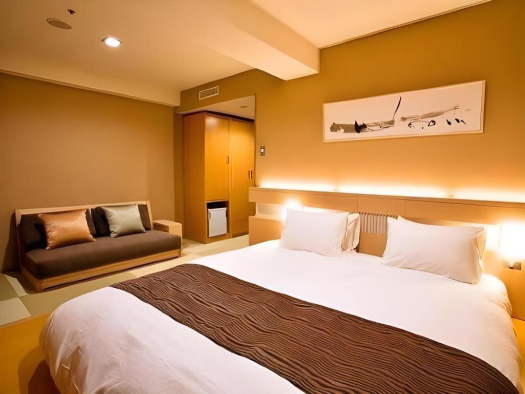 Fuefuki Spa Land Hotel Naito מראה חיצוני תמונה