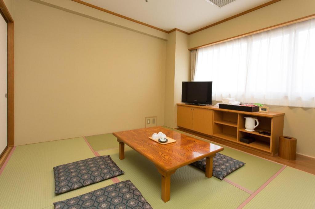 Fuefuki Spa Land Hotel Naito מראה חיצוני תמונה
